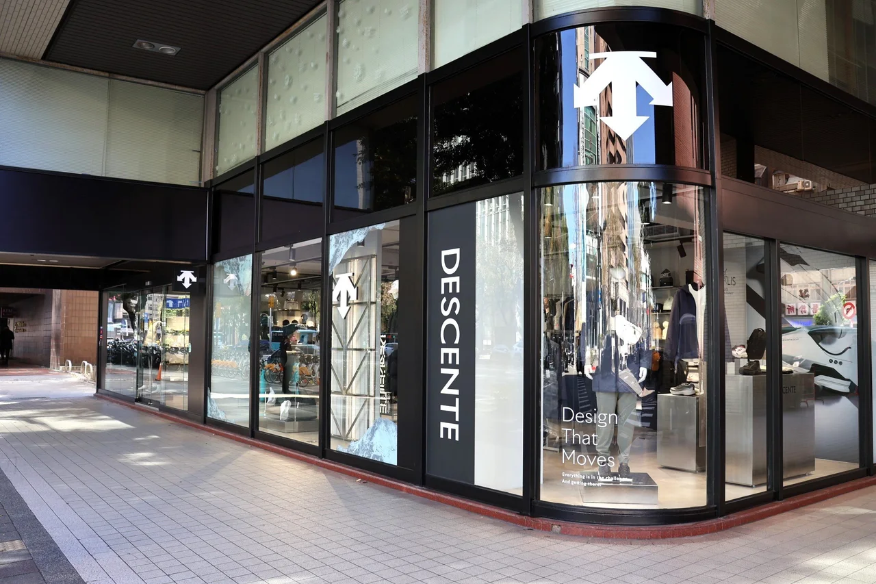 DESCENTE Zhongxiao retail space