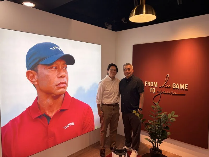 Sun Day Red Taipei store opening — Emers and brand representatives